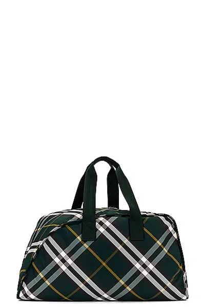 Burberry Duffle Bag In Green