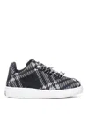 Burberry Dynamic Pattern Sneakers With Comfortable Sole In Black