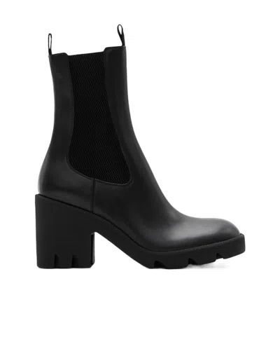 BURBERRY BURBERRY ELASTICATED-PANELLED SLIP-ON BOOTS