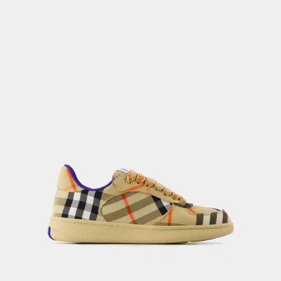 Burberry Embroidered Canvas Terrance Sneakers In Multi