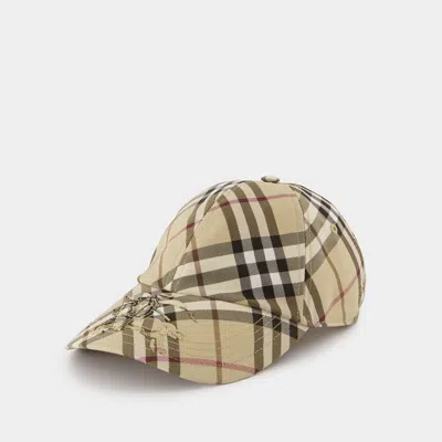 Burberry Essential Check Cap In Beige