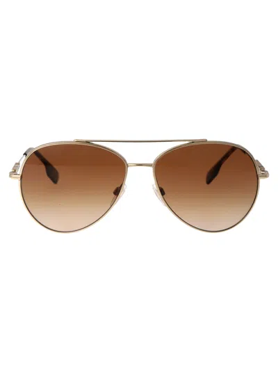 Burberry Eyewear 0be3147 Sunglasses In 110913 Light Gold