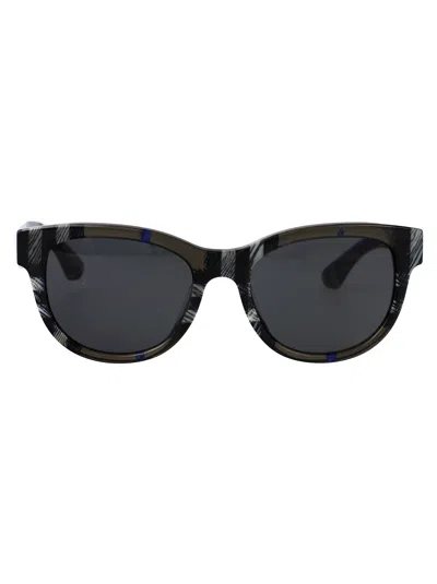 Burberry Eyewear 0be4432u Sunglasses In Check Lichen