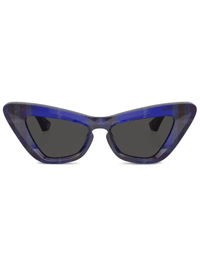 Burberry Eyewear Cat-eye-sonnenbrille In Blau