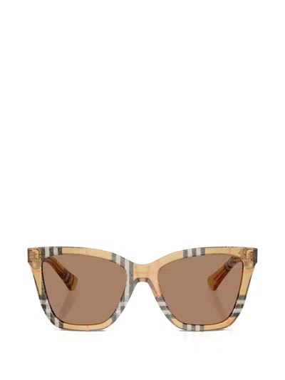 Burberry Eyewear 체크 패턴 선글라스 In White