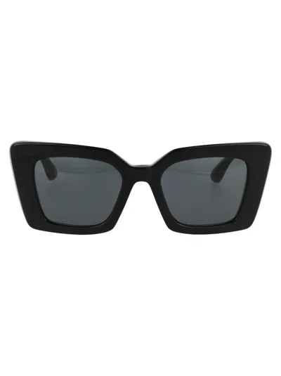 Burberry Eyewear Daisy Sunglasses In Black