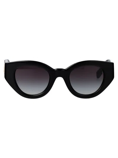Burberry Eyewear Meadow Sunglasses In 30018g Black