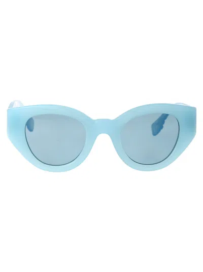 Burberry Eyewear Meadow Sunglasses In 408680 Azure