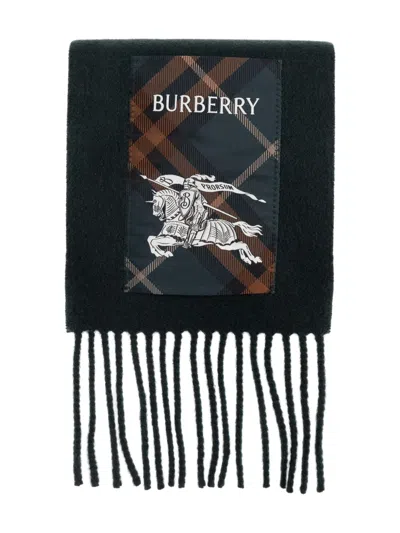 Burberry Fringed Logo Scarf In Green