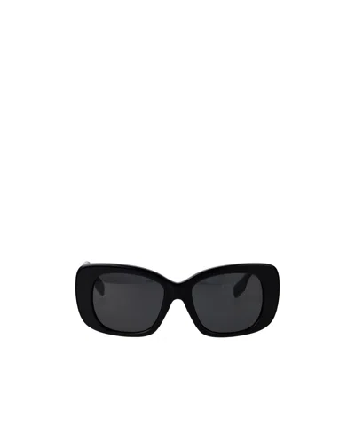 Burberry Full Frame Sunglasses In Black