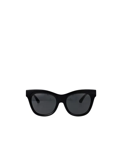 Burberry Full Frame Sunglasses In 300187 Black
