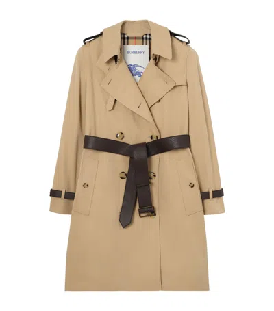 Burberry Gabardine Kensington Mid-length Trench Coat In Nude