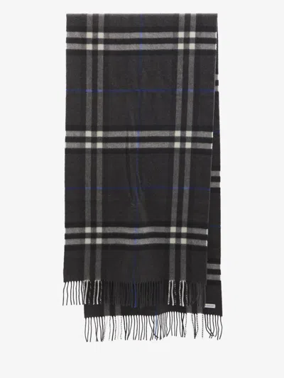 Burberry Giant Check Scarf