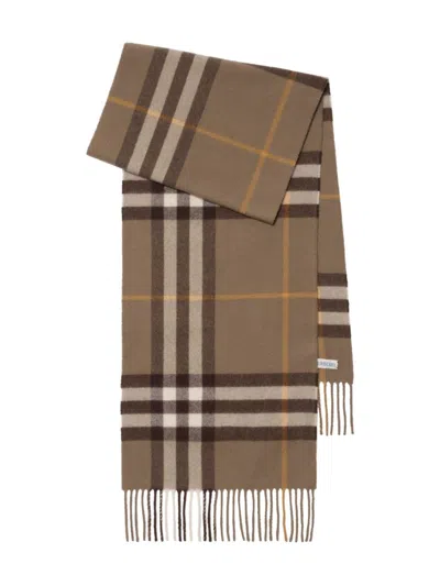 BURBERRY BURBERRY GIANT CHECK SCARF