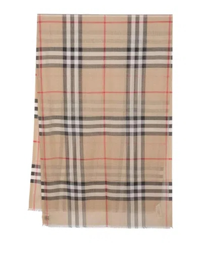 BURBERRY BUFANDA - BEIS