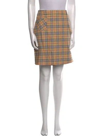 Pre-owned Burberry Golf Plaid Print Mini Shorts In Neutral