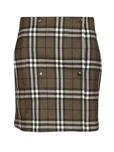 Burberry Check-p'attern Kilt In Green