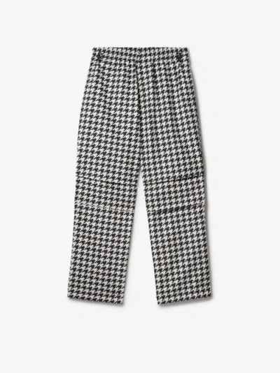 Burberry Houndstooth Cargo Trousers In Black