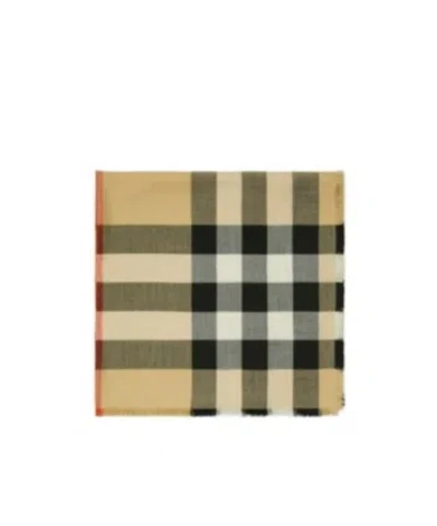 Burberry House Check Cashmere-blend Scarf In Multicolor