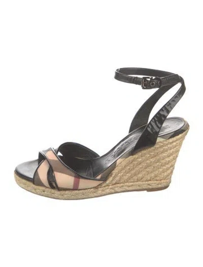 Pre-owned Burberry House Check Pattern Patent Leather Espadrilles In Black