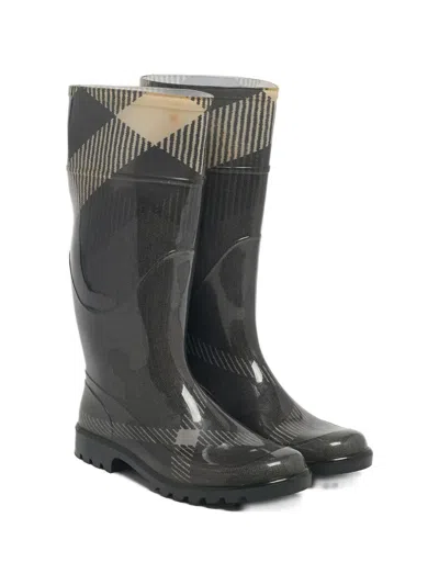 Pre-owned Burberry House-check Rain Boots In Green