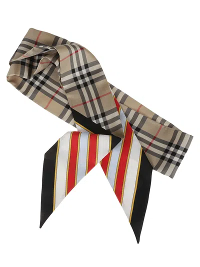 Burberry House Check Scarf In Archive Beige/pale Blue