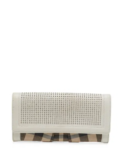 Pre-owned Burberry House Check Studded Continental Wallet In 中性色