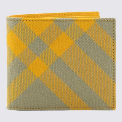 Burberry Hunter Leather Check Bifold Wallet In Green