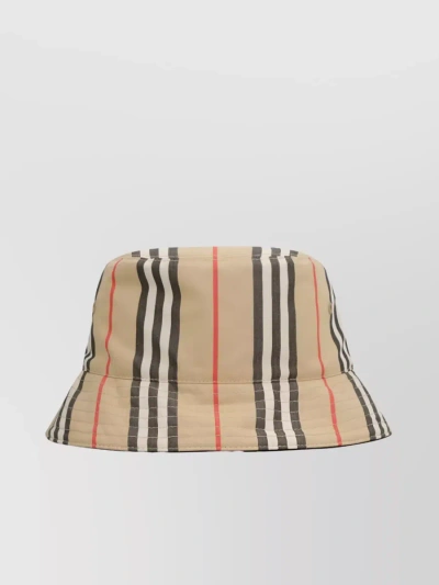 Burberry Icon Stripe Brim Bucket Hat In Cream