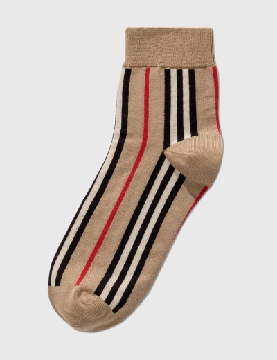 Burberry Icon Stripe Intarsia Cotton Blend Ankle Socks In Multi