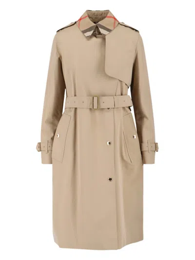 Burberry Castleford Trench Coat In Neutral