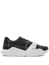 Burberry Karierte Sneakers In Black