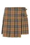 Burberry Pleated High Waist Check Pattern Kilt Skirt With Buckle