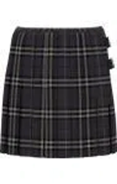 Burberry Kilt Skirt With Check Pattern In Black