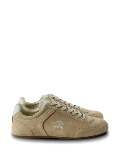 Burberry Embroidered Equestrian Knight Sneakers In Neutral