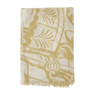 Burberry Large Scarf In Green