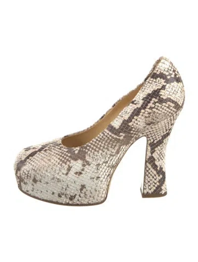 Pre-owned Burberry Leather Animal Print Pumps In Neutral