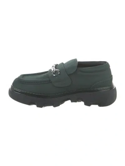 Pre-owned Burberry Leather Chain-link Accents Loafers In Green