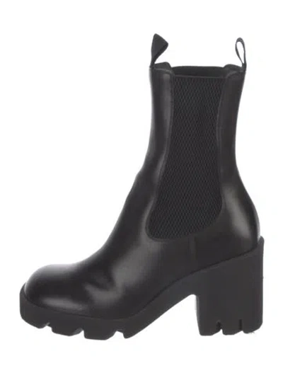 Pre-owned Burberry Leather Chelsea Boots In Black