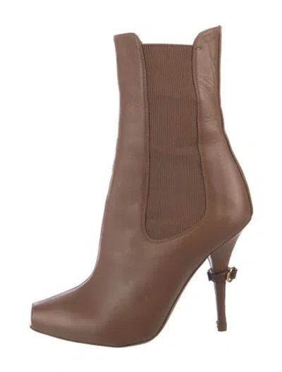 Pre-owned Burberry Leather Chelsea Boots In Brown