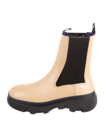 Pre-owned Burberry Leather Chelsea Boots In Neutral