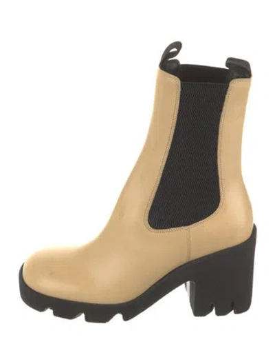 Pre-owned Burberry Leather Chelsea Boots In Neutral