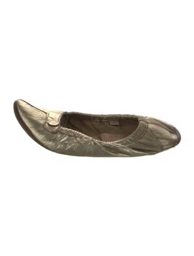 Pre-owned Burberry Leather Flats In Gold