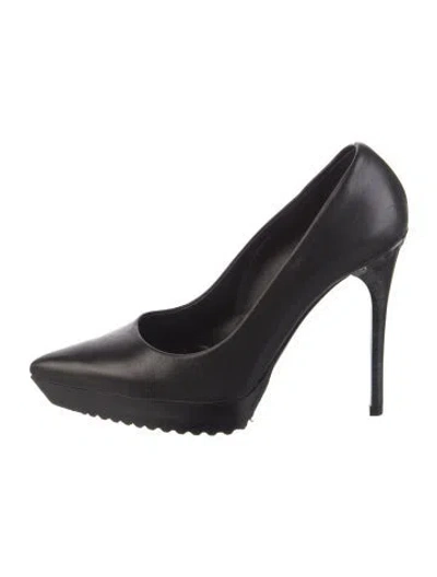 Pre-owned Burberry Leather Pumps In Black