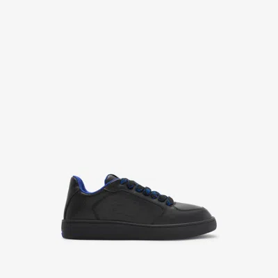 Burberry Leather Stock Sneakers In Black