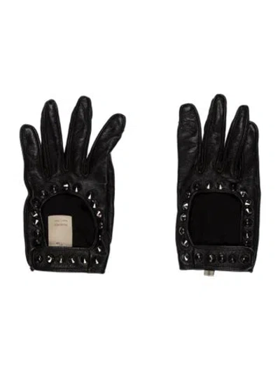 Pre-owned Burberry Leather Studded Gloves In Black