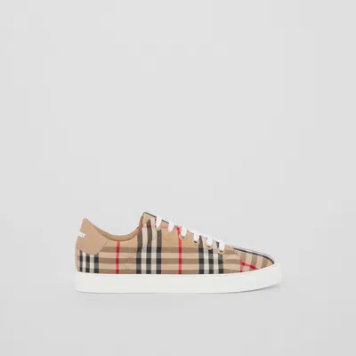Burberry Lf Tnr Newalbridge Lchk In Multi