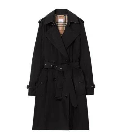 Burberry Lightweight Kensington Trench Coat In Black