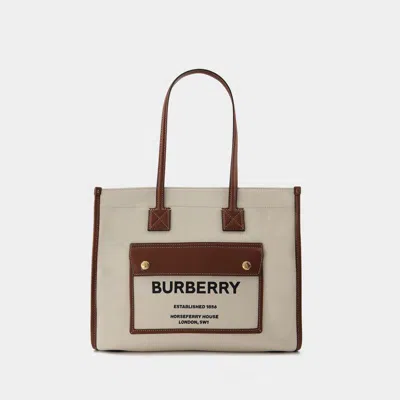 Burberry Ll Sm Pocket Dtl Ll6 Tote Bag - Natural/tan - Cotton In Beige