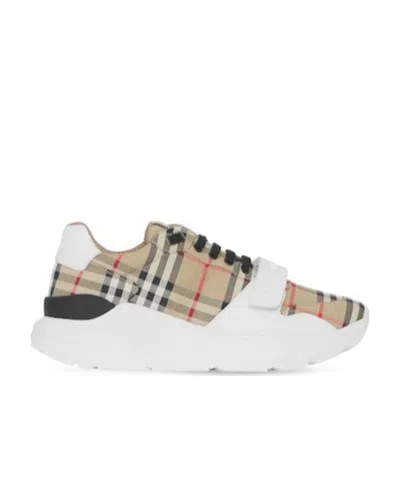 BURBERRY LOGO CHECKERED LOW-TOP CASUAL SHOES